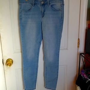 SO Straight Leg size 11 Junior's Faded Blue Jeans.